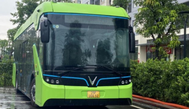 Chiếc xe buýt điện VinFast lần đầu tiên xuất hiện ở TP.HCM